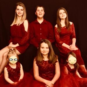 Meet your Posher, Holly